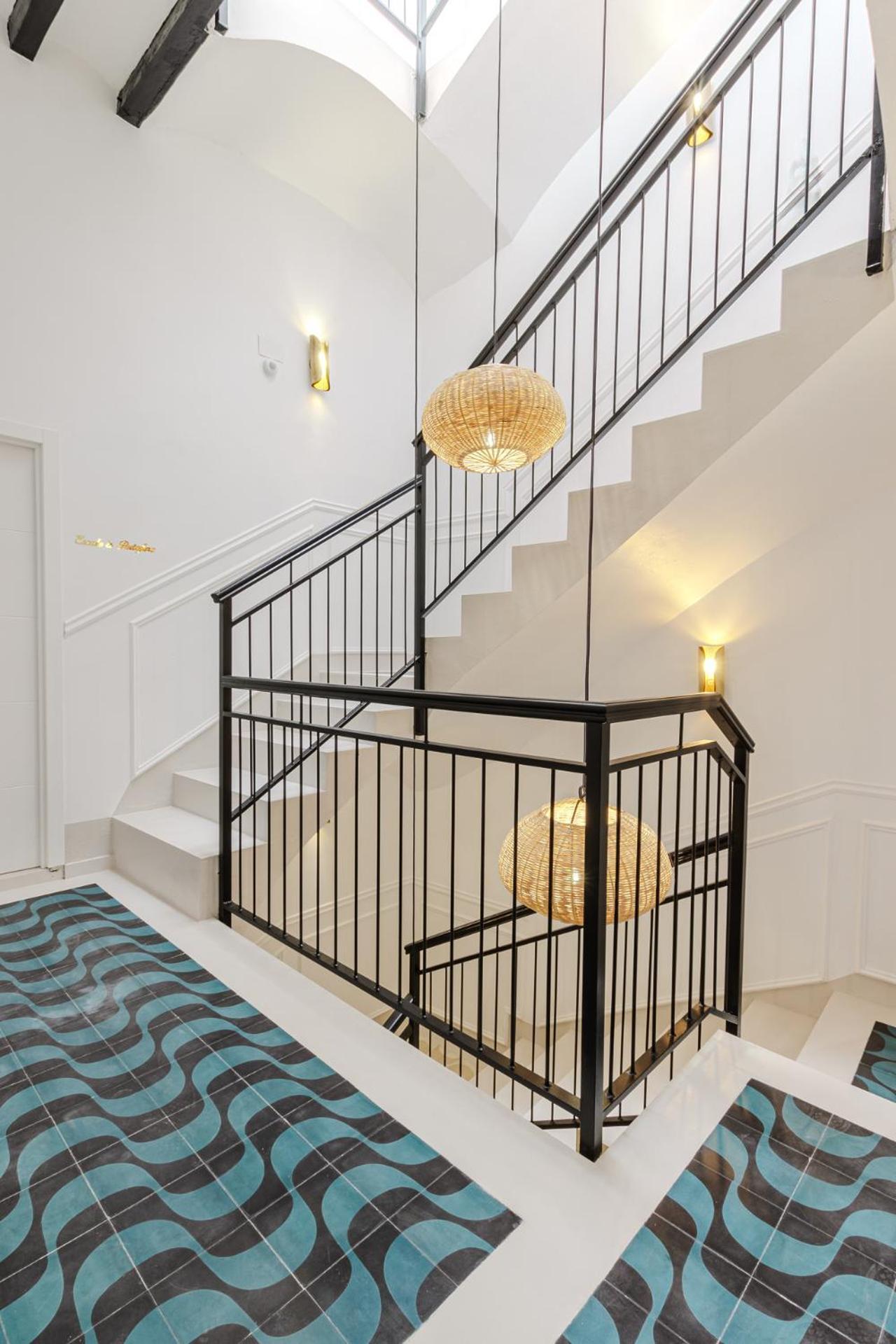 Refined And Practical Studio In Historic Center Of Alicante Luaran gambar
