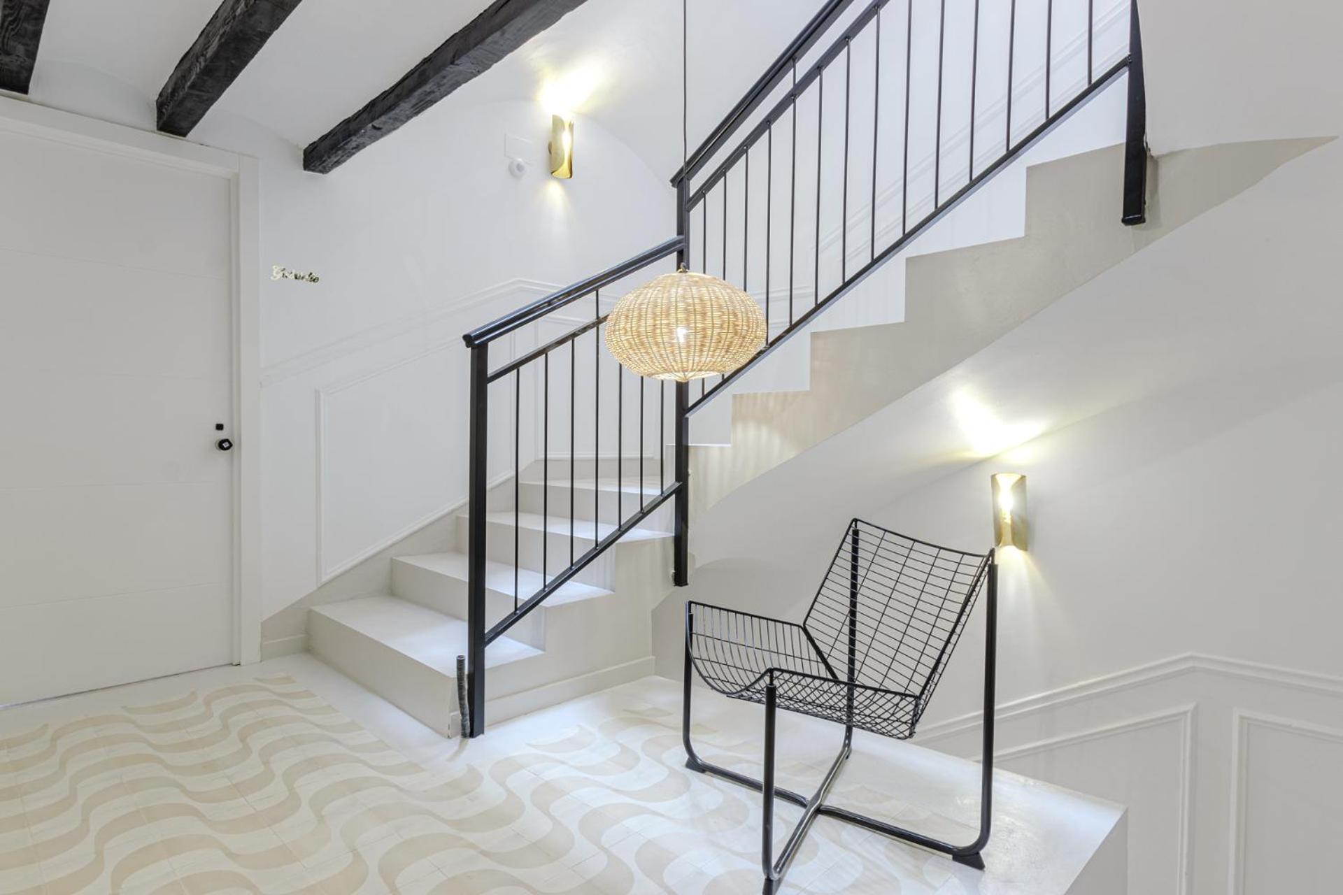 Refined And Practical Studio In Historic Center Of Alicante Luaran gambar