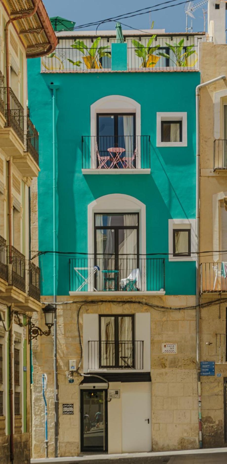 Refined And Practical Studio In Historic Center Of Alicante Luaran gambar