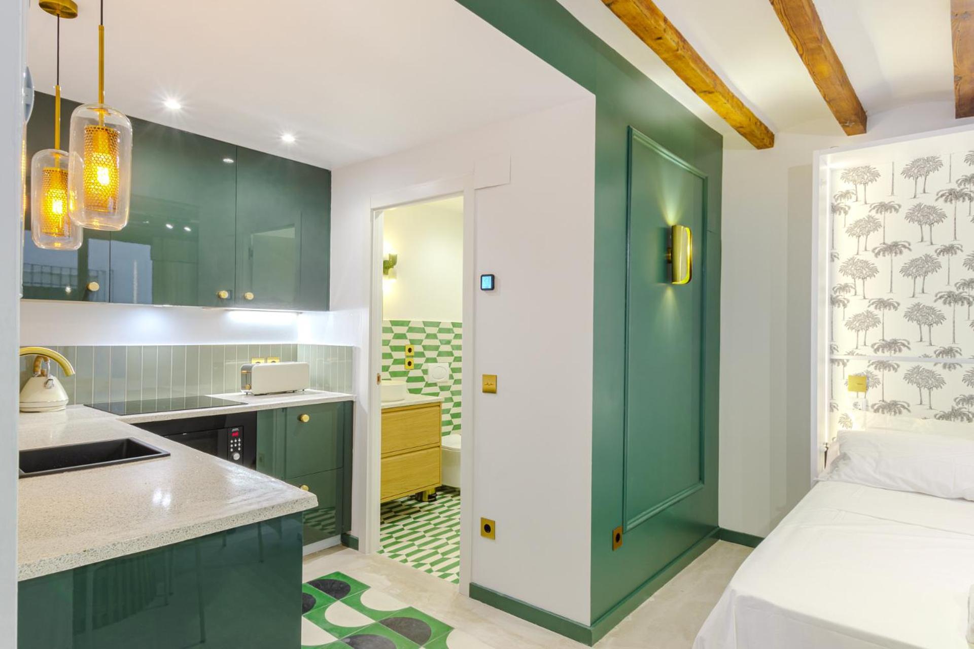 Refined And Practical Studio In Historic Center Of Alicante Luaran gambar